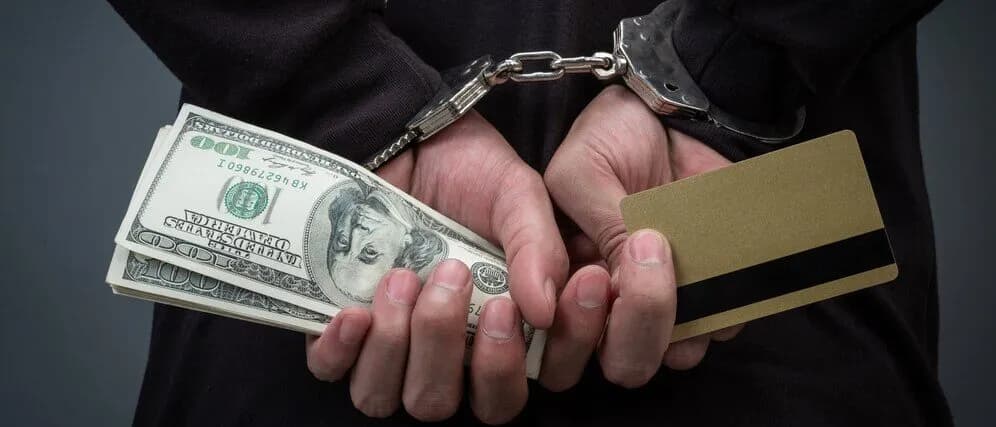 Czym się różni przestępstwo od wykroczenia? Kluczowe różnice i konsekwencje Czym się różni przestępstwo od wykroczenia? Kluczowe różnice i konsekwencje