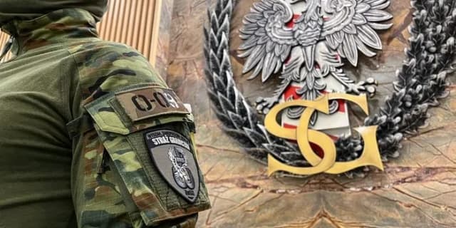 Umundurowanie żołnierzy: Kluczowe zasady i zmiany, które musisz znać Umundurowanie żołnierzy: Kluczowe zasady i zmiany, które musisz znać